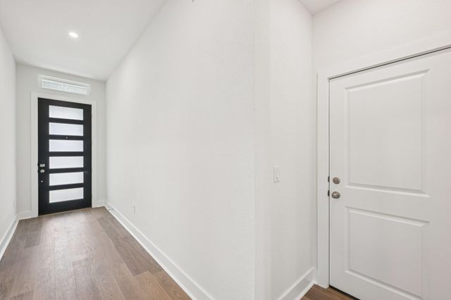 126 Comfort DR, Buda, TX 78610