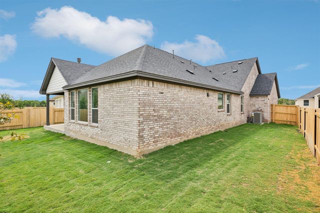 126 Comfort DR, Buda, TX 78610