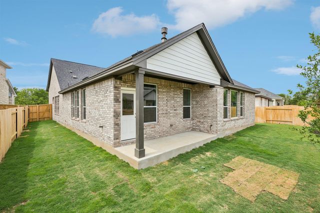 126 Comfort DR, Buda, TX 78610