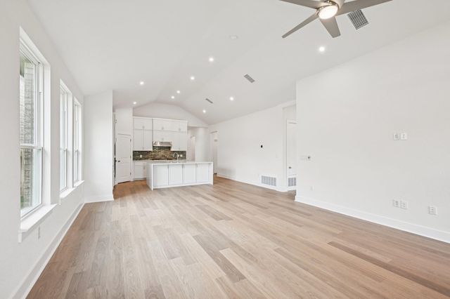 126 Comfort DR, Buda, TX 78610