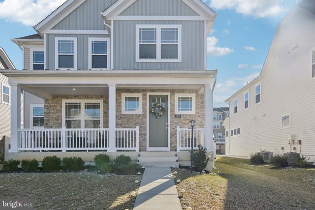 5660 LEWIS CARROLL DR, White Plains, MD 20695