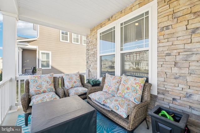5660 LEWIS CARROLL DR, White Plains, MD 20695