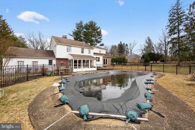 850 FARRAGUT RD, Berwyn, PA 19312