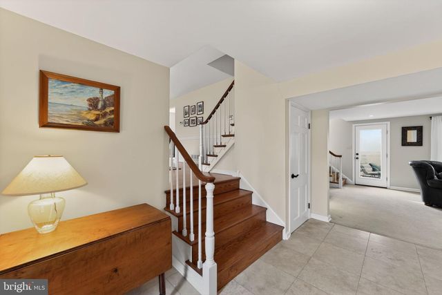 850 FARRAGUT RD, Berwyn, PA 19312