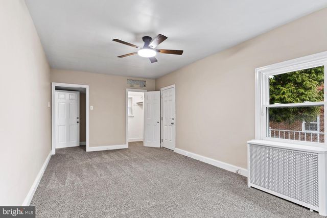 3102 SCHOOLHOUSE LN, Harrisburg, PA 17109