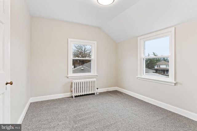 3102 SCHOOLHOUSE LN, Harrisburg, PA 17109