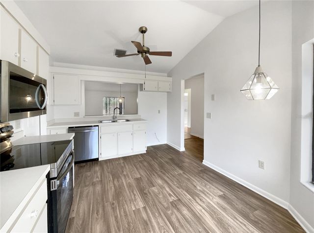 93 HILLSIDE DRIVE, Eustis, FL 32726