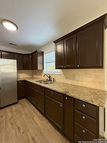 4718 Saddle, San Antonio, TX 78217