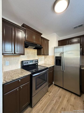 4718 Saddle, San Antonio, TX 78217