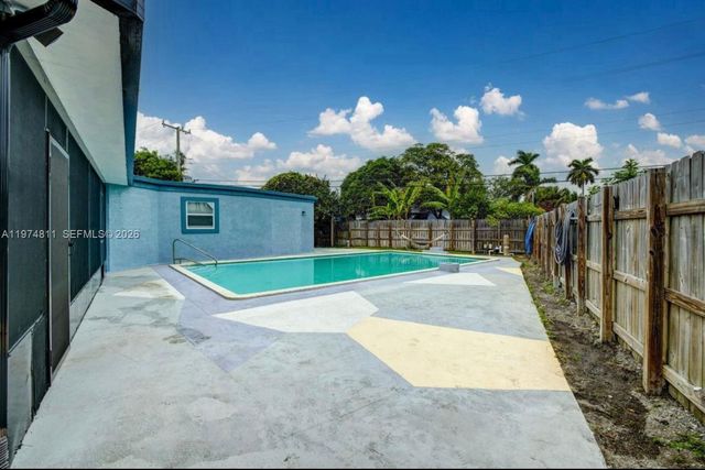 1101 NW 14th Ct, Fort Lauderdale, FL 33311