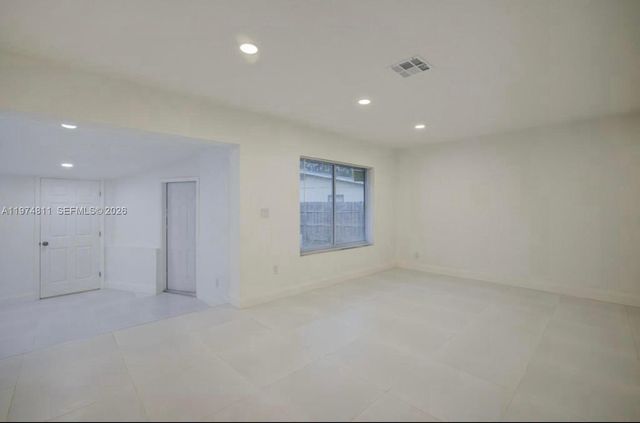 1101 NW 14th Ct, Fort Lauderdale, FL 33311