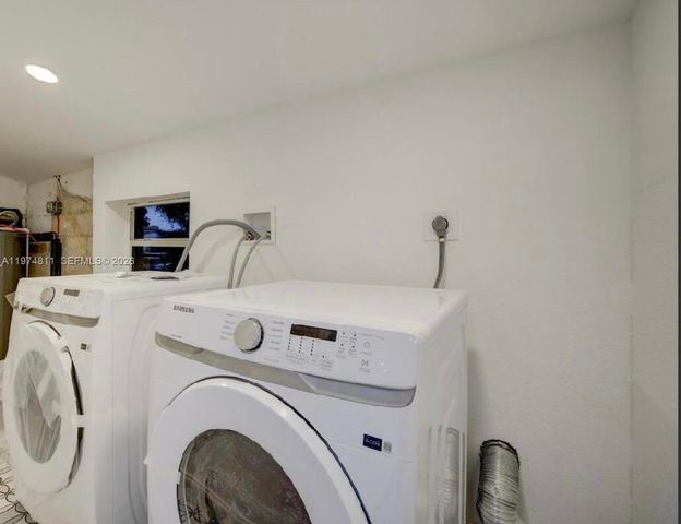 1101 NW 14th Ct, Fort Lauderdale, FL 33311