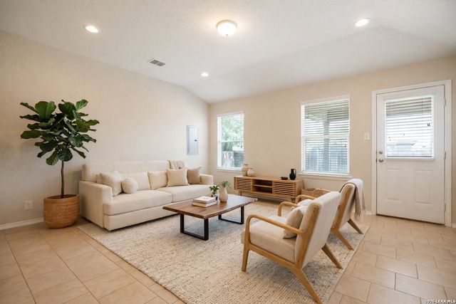 2602 Indian Frst, San Antonio, TX 78244