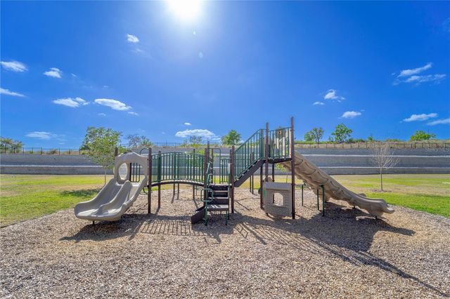 820 OVERPOOL AVENUE, Davenport, FL 33896