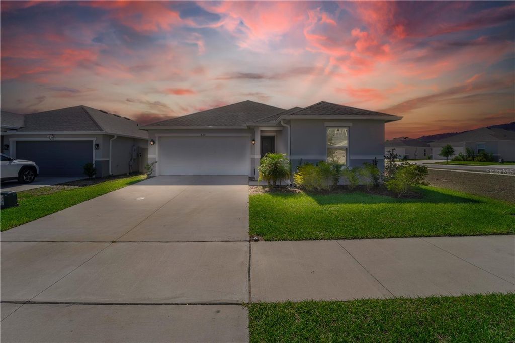 820 OVERPOOL AVENUE, Davenport, FL 33896