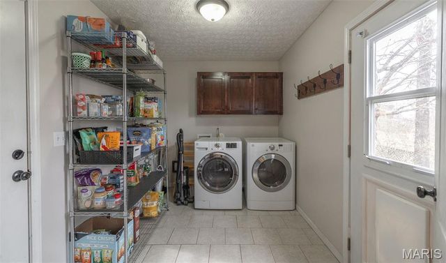 20250 Hyatt Lane, St Robert, MO 65584