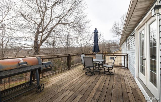 20250 Hyatt Lane, St Robert, MO 65584