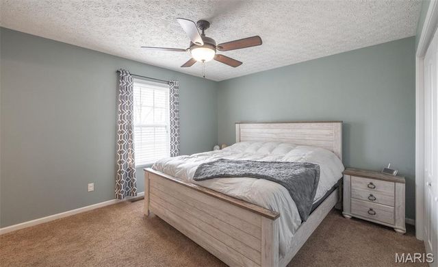 20250 Hyatt Lane, St Robert, MO 65584