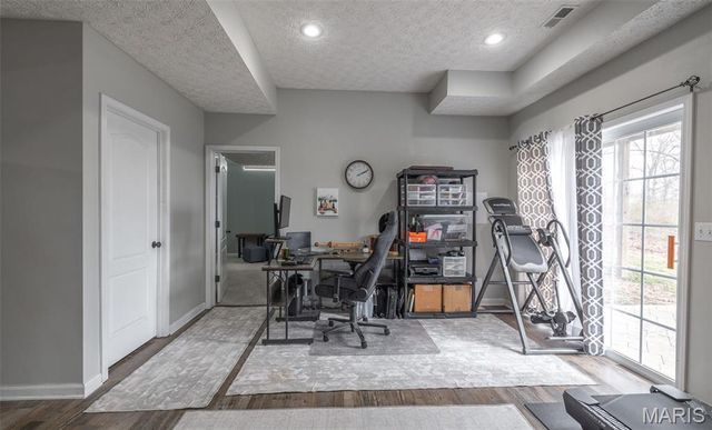 20250 Hyatt Lane, St Robert, MO 65584