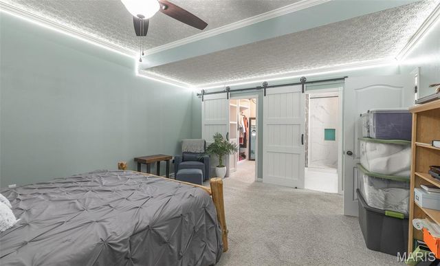 20250 Hyatt Lane, St Robert, MO 65584