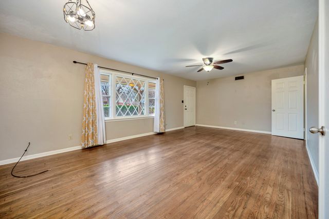 7620 Brooks Avenue, Richland Hills, TX 76118