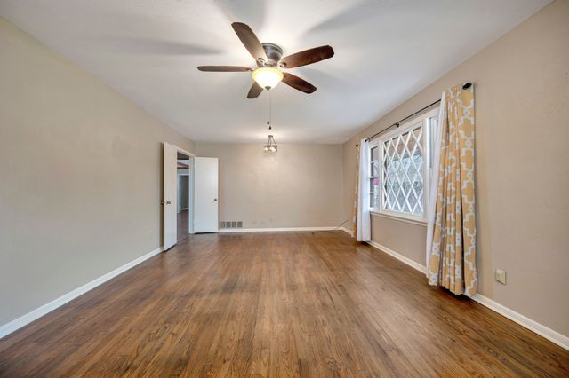 7620 Brooks Avenue, Richland Hills, TX 76118