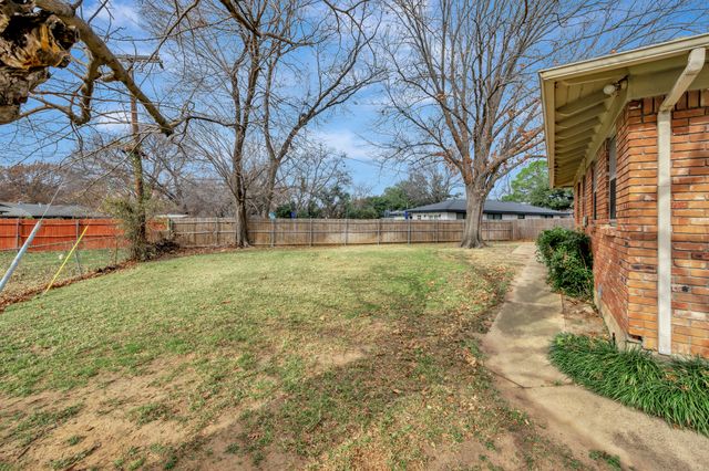 7620 Brooks Avenue, Richland Hills, TX 76118