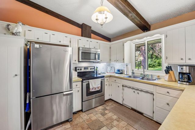 163 Upper Lea Lane, Long Lake, MN 55356