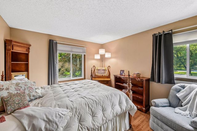 163 Upper Lea Lane, Long Lake, MN 55356