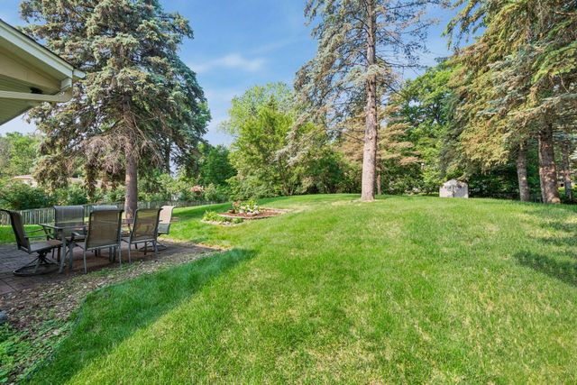 163 Upper Lea Lane, Long Lake, MN 55356