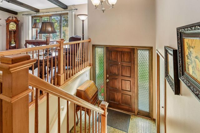 163 Upper Lea Lane, Long Lake, MN 55356