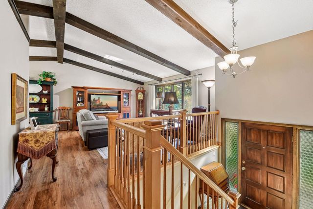 163 Upper Lea Lane, Long Lake, MN 55356