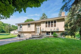 163 Upper Lea Lane, Long Lake, MN 55356