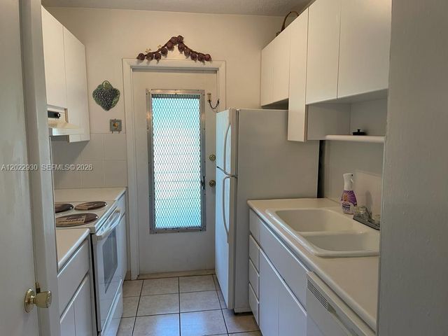 1420 Atlantic Shores Blvd 236, Hallandale Beach, FL 33009