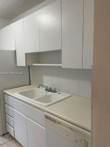 1420 Atlantic Shores Blvd 236, Hallandale Beach, FL 33009