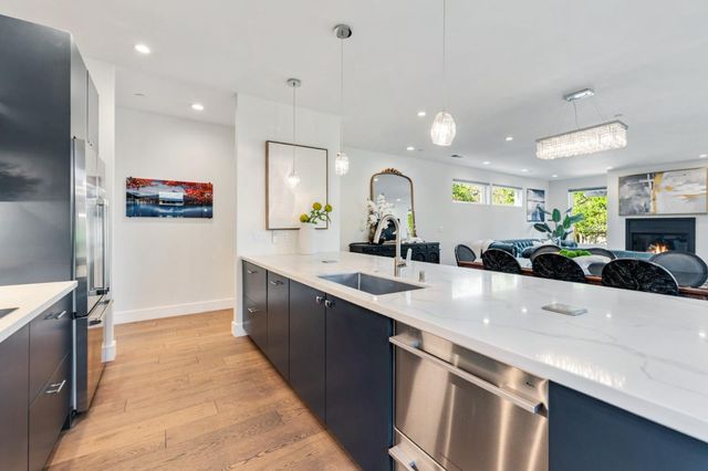 16 Hillview Avenue, Redwood City, CA 94062