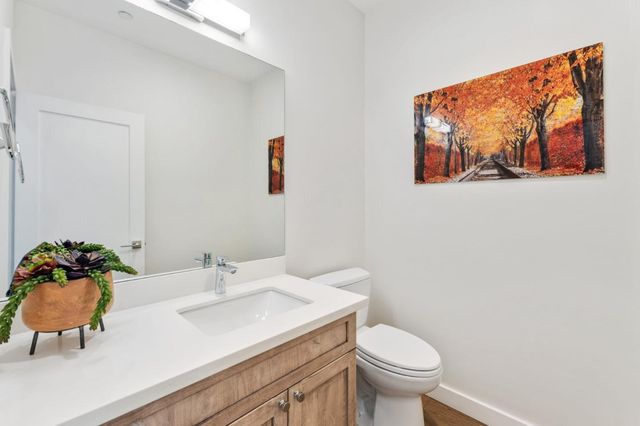 16 Hillview Avenue, Redwood City, CA 94062