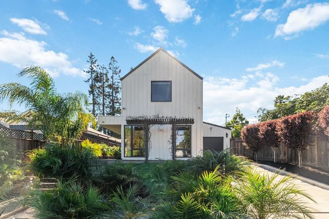 16 Hillview Avenue, Redwood City, CA 94062