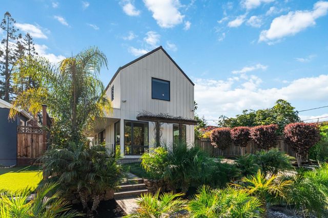 16 Hillview Avenue, Redwood City, CA 94062