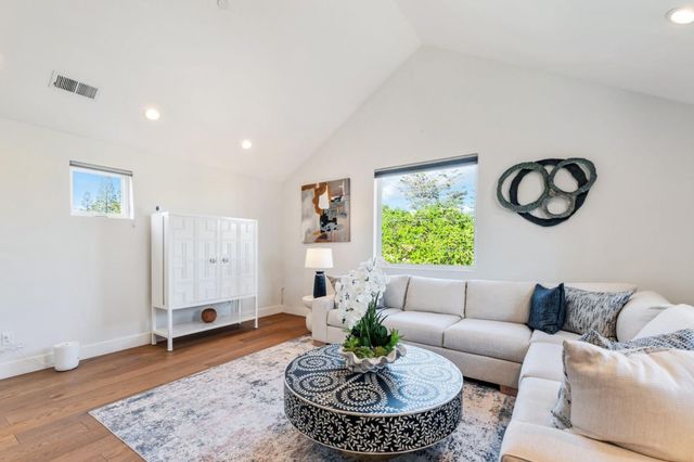 16 Hillview Avenue, Redwood City, CA 94062