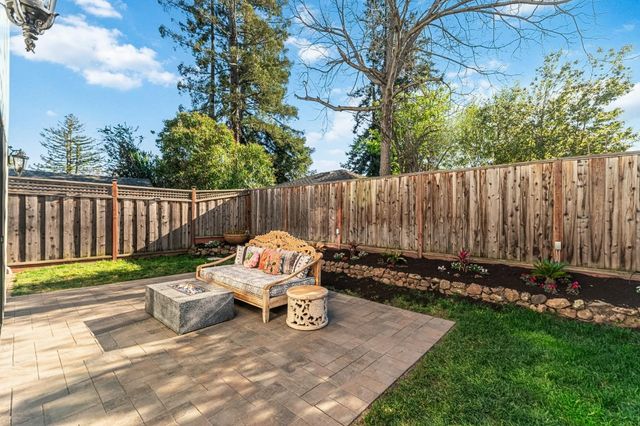 16 Hillview Avenue, Redwood City, CA 94062