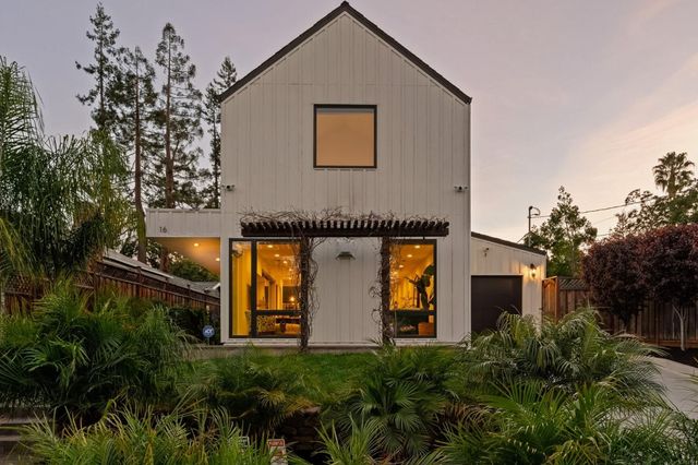 16 Hillview Avenue, Redwood City, CA 94062