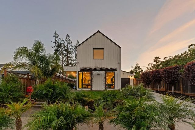 16 Hillview Avenue, Redwood City, CA 94062
