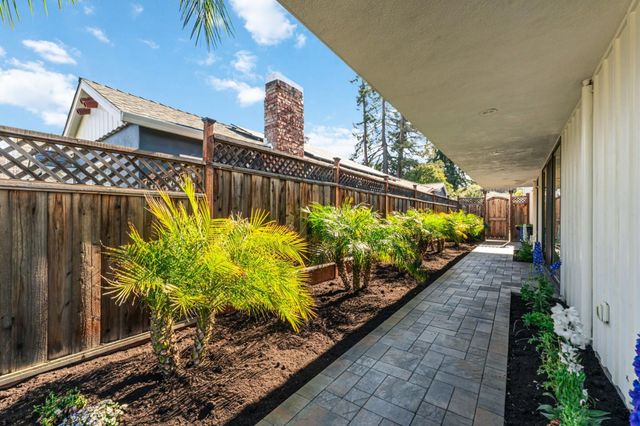 16 Hillview Avenue, Redwood City, CA 94062