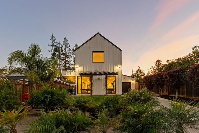 16 Hillview Avenue, Redwood City, CA 94062