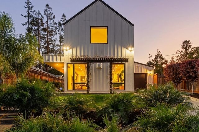 16 Hillview Avenue, Redwood City, CA 94062