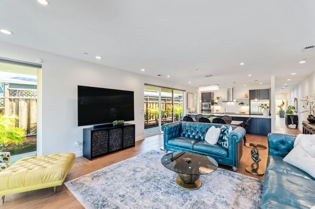 16 Hillview Avenue, Redwood City, CA 94062