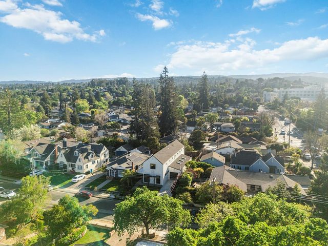 16 Hillview Avenue, Redwood City, CA 94062