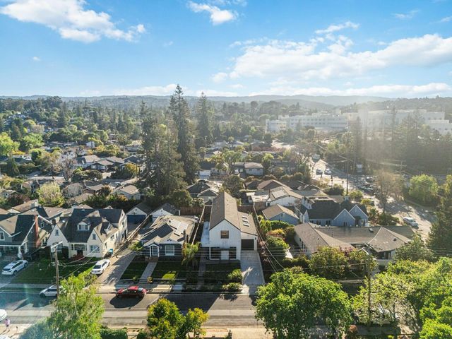 16 Hillview Avenue, Redwood City, CA 94062