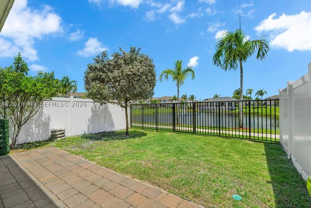 805 SE 18th St 805, Homestead, FL 33034